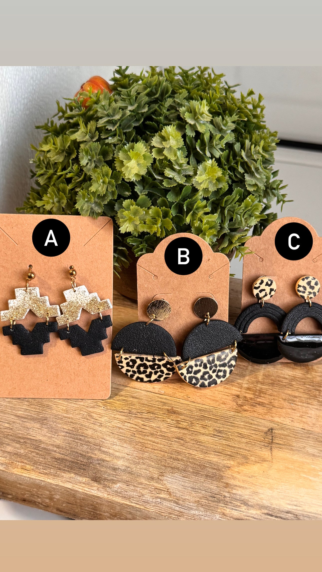 Black Earring Mix
