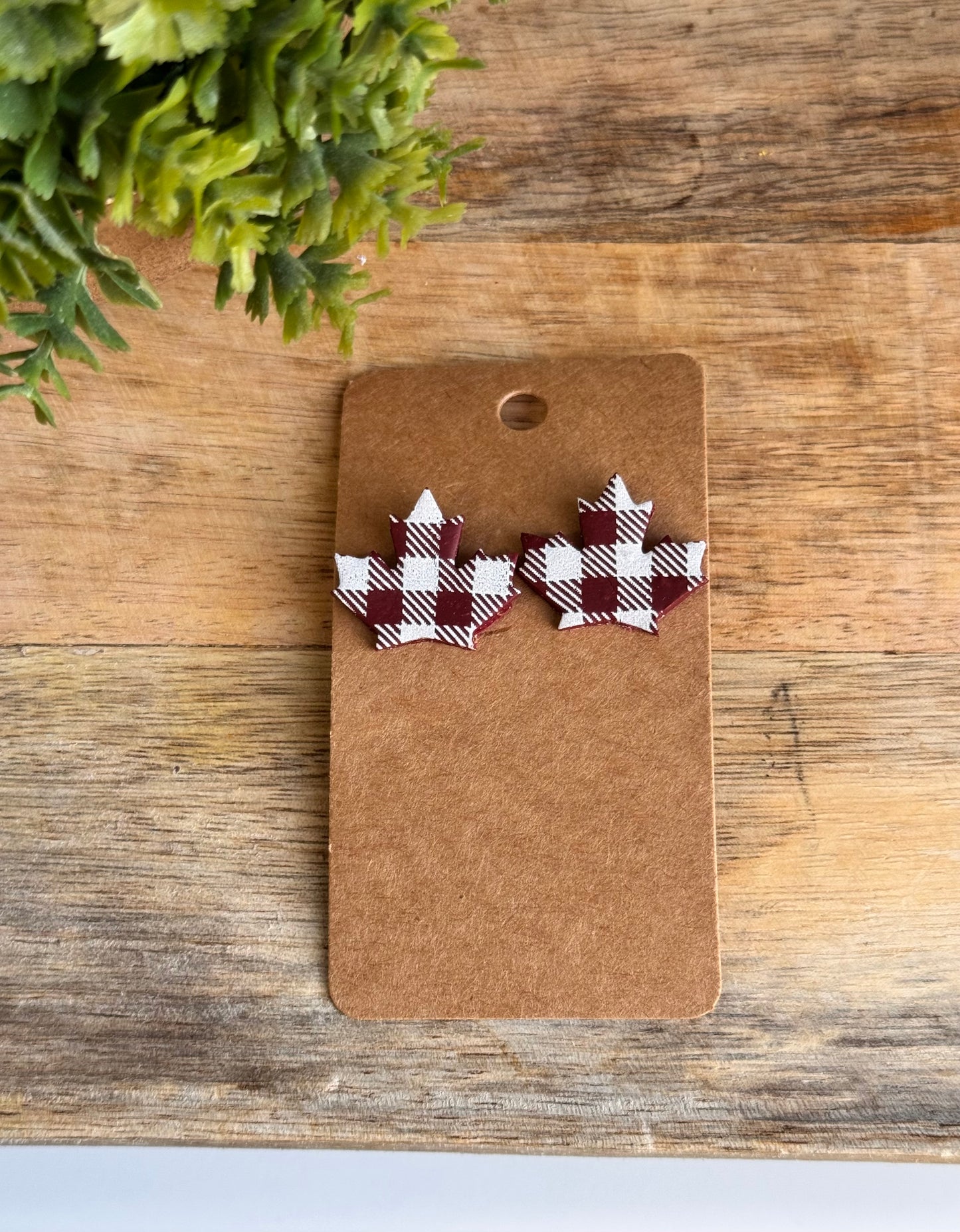 Burgundy Buffalo Check Leaf Stud