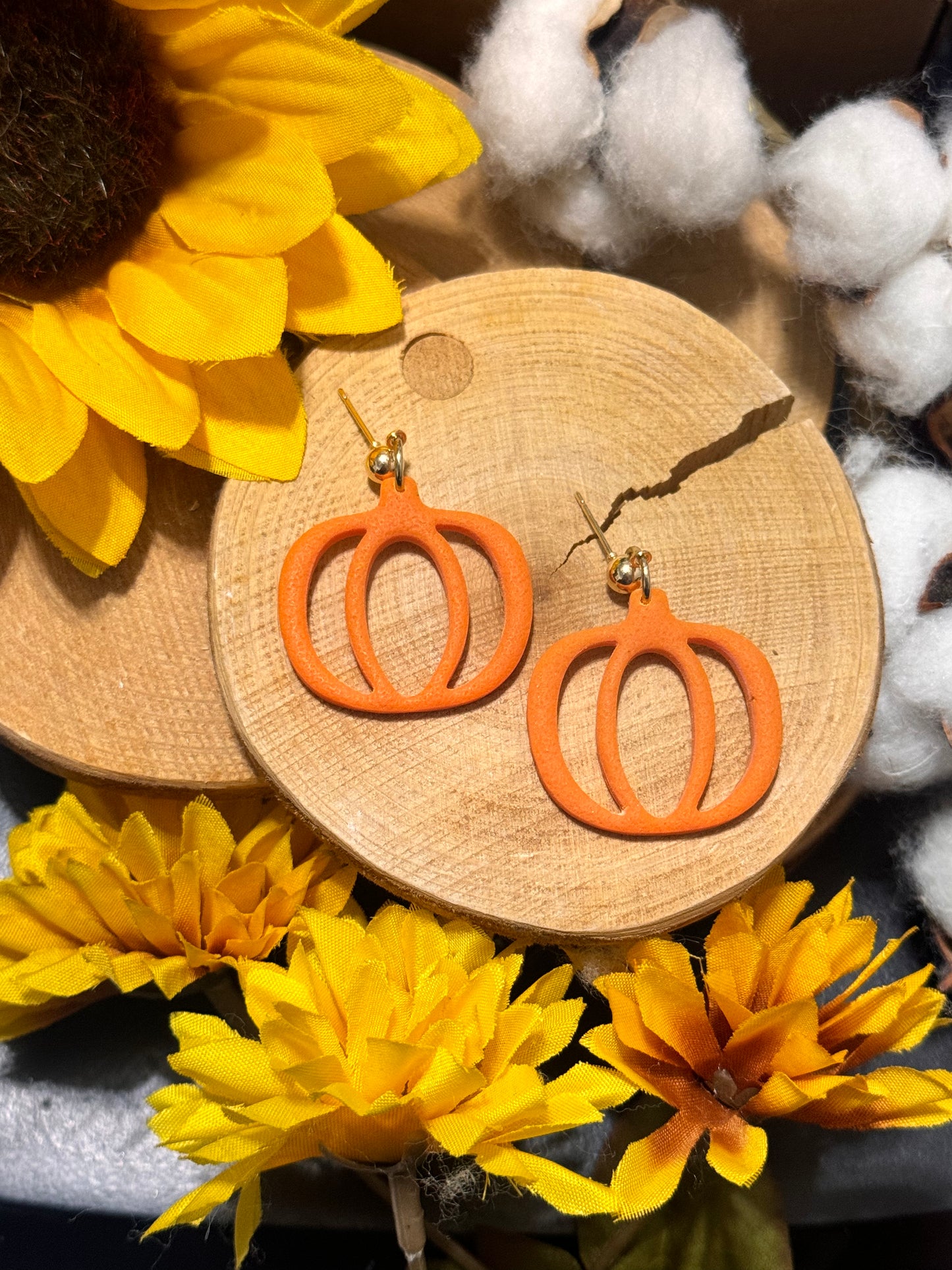 Pumpkin Outline Dangle