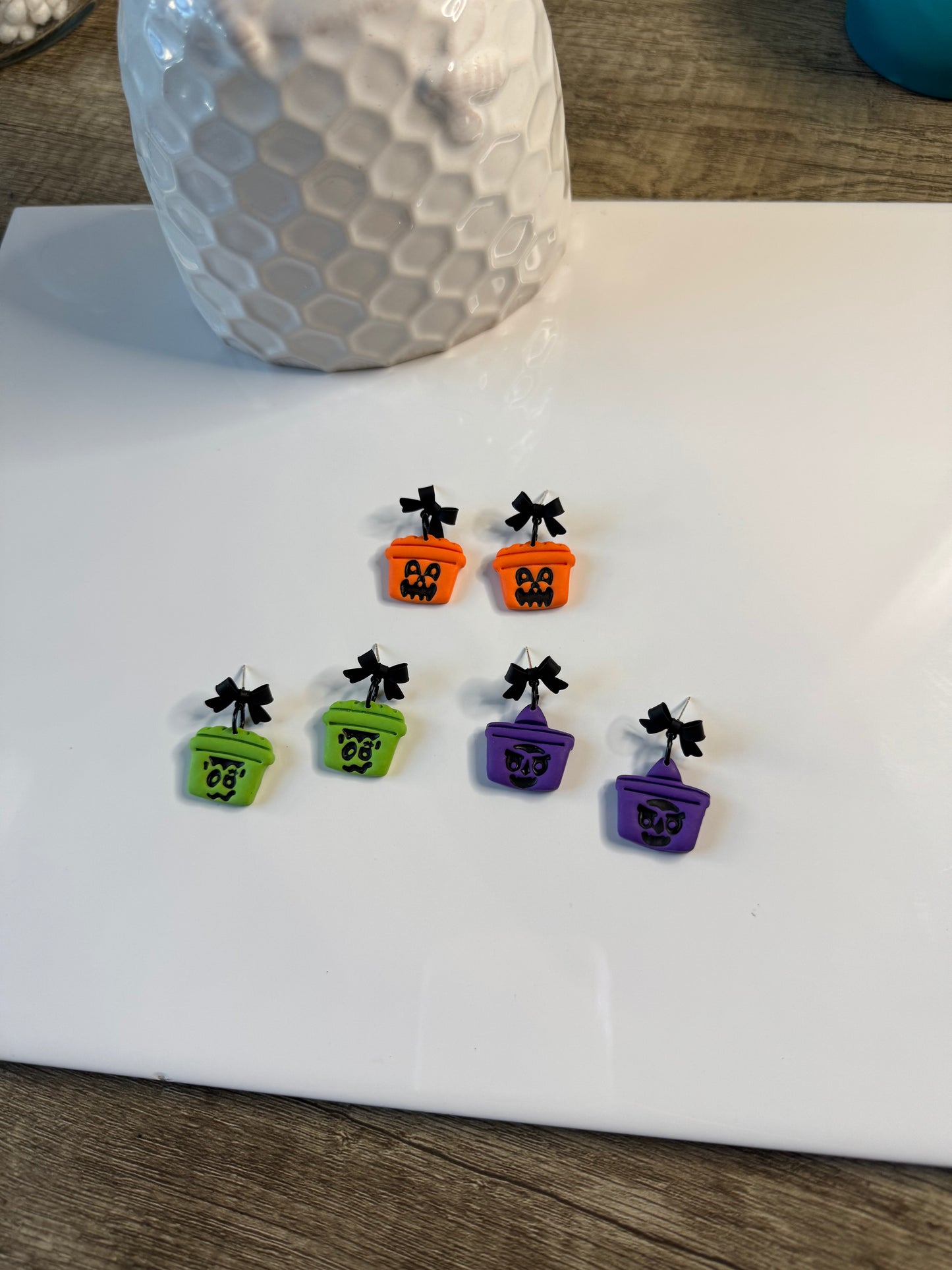 Boo Buckets and Bows
