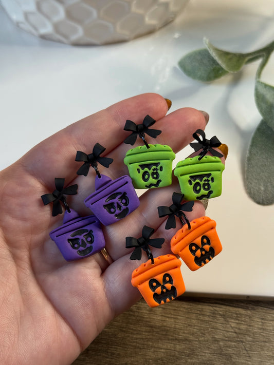 Boo Buckets and Bows